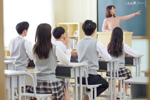 广东省学校安全条例将于9月1日起施行 赋予教师惩戒权